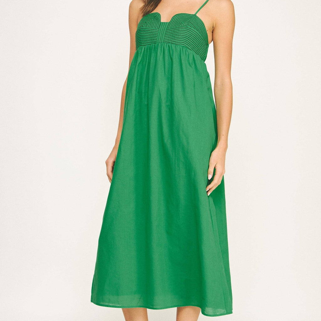 Mittellanges Trägerloses Leinenkleid Mit Ziersteppnähten